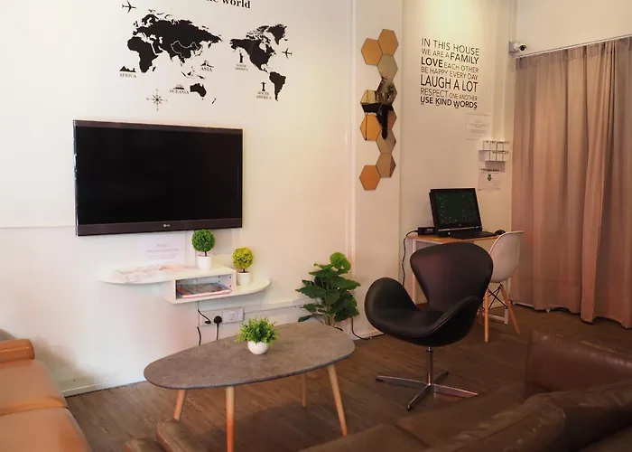 Pillow Talk Hostel
