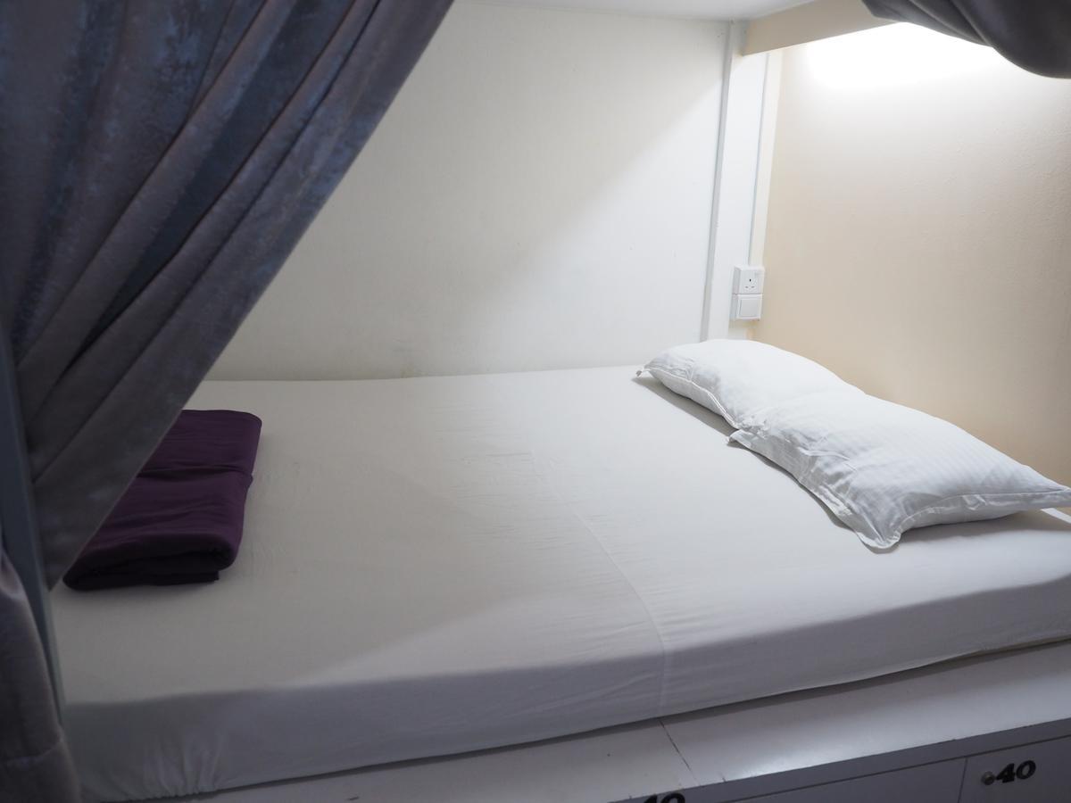 Pillow Talk Hotel kapsul